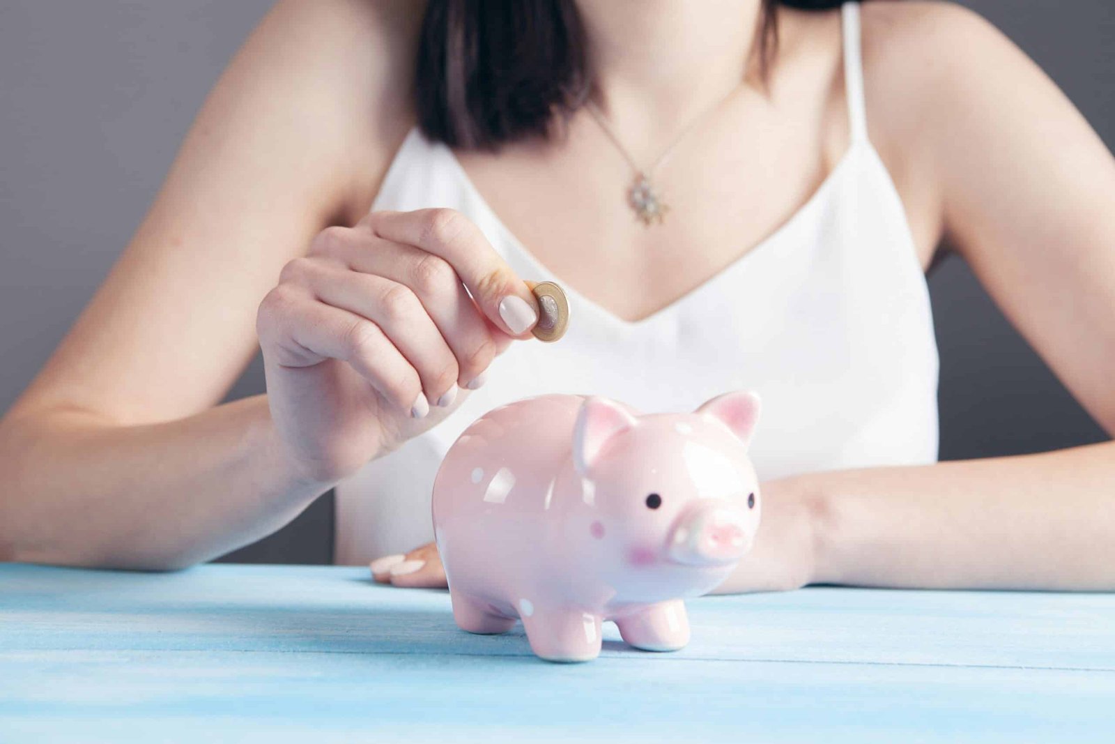 Women_Piggy Bank